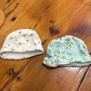 Modern baby unisex baby hat 100% cotton bees and flowers Newborn